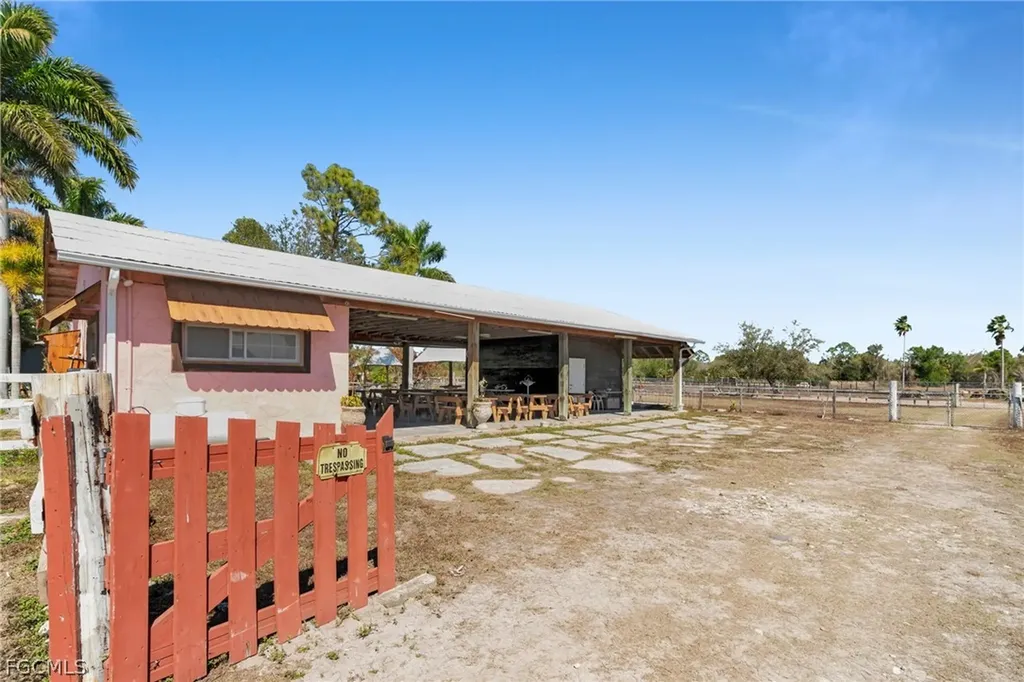 3590 South Road North Fort Myers FL 33917