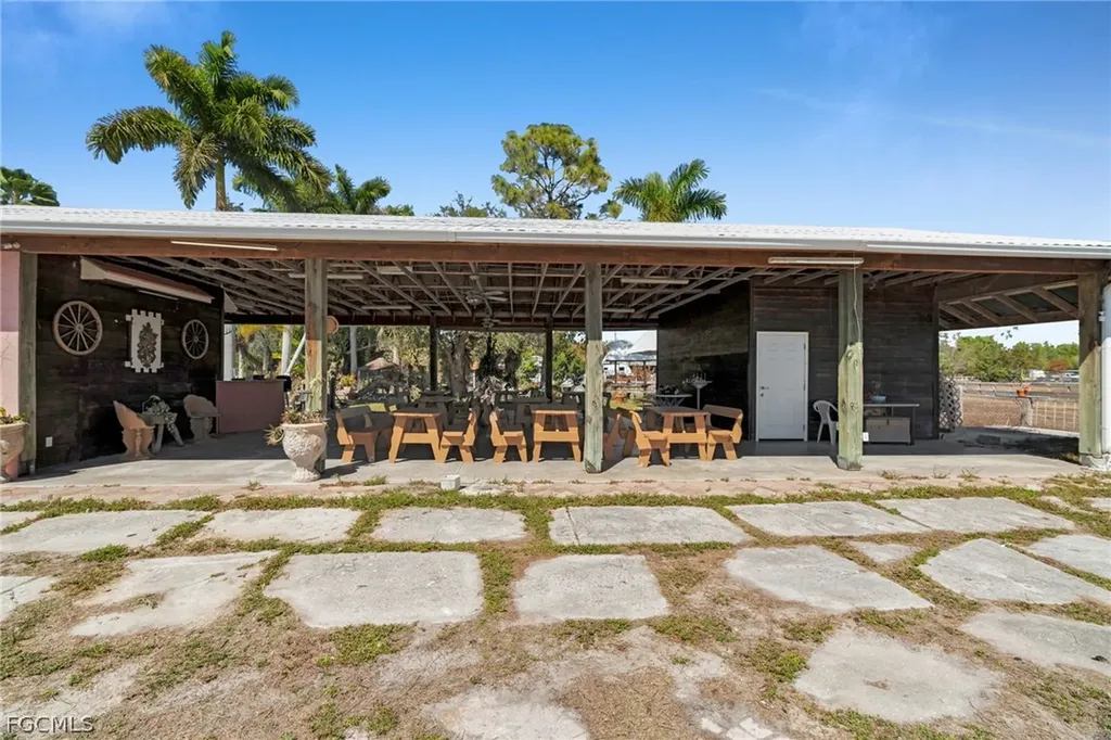 3590 South Road North Fort Myers FL 33917