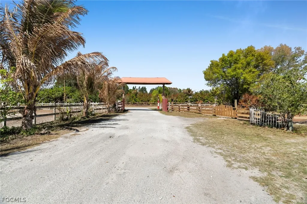 3590 South Road North Fort Myers FL 33917