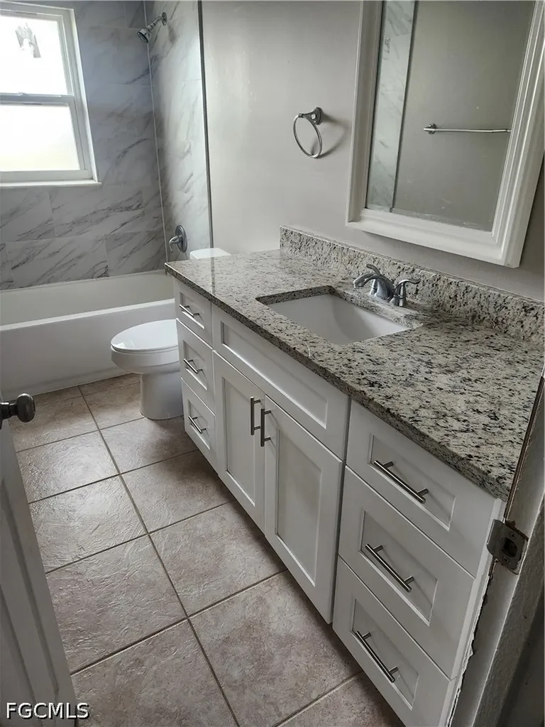 1402 NE 18th Street Cape Coral FL 33909