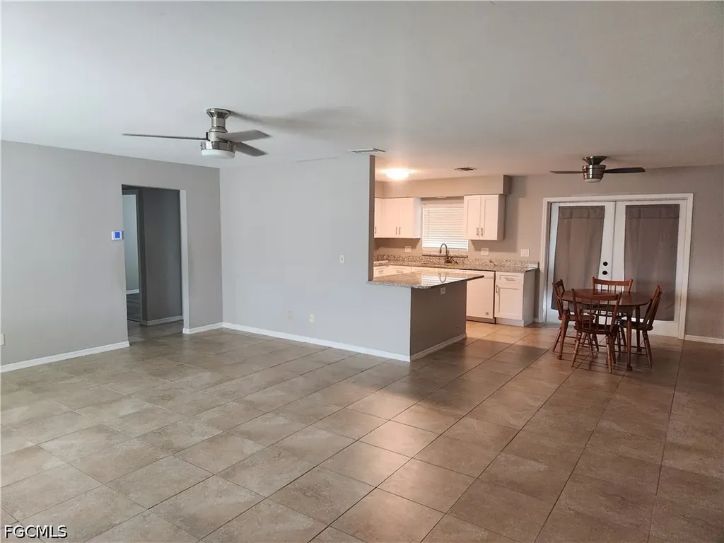 1402 NE 18th Street Cape Coral FL 33909