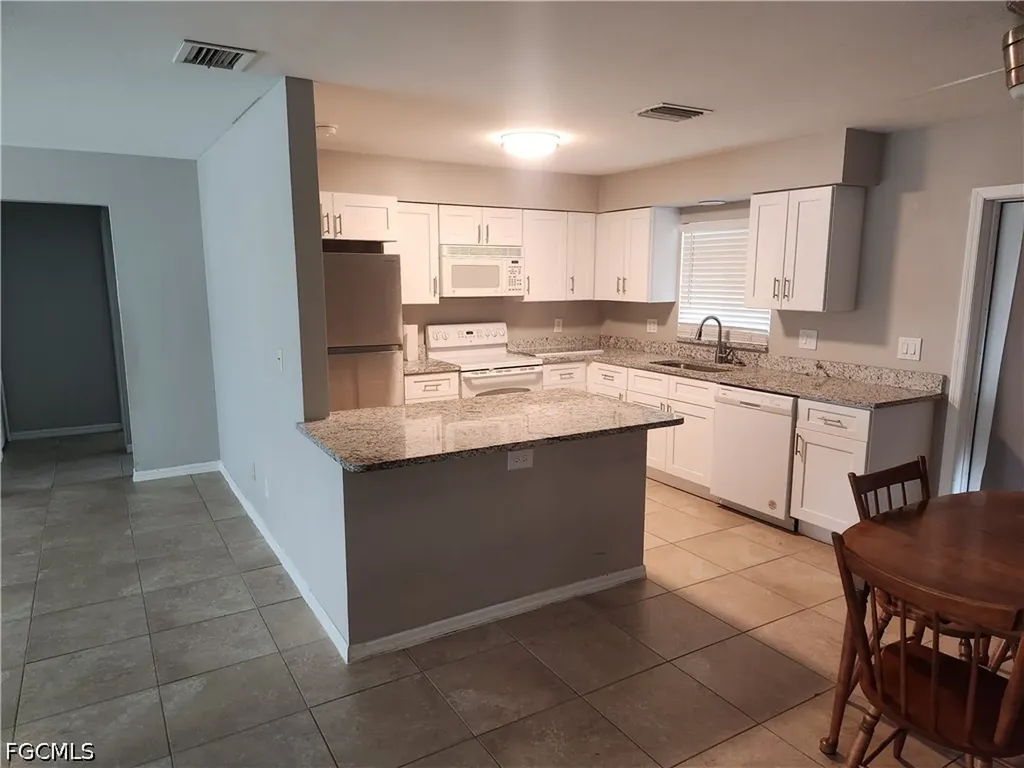 1402 NE 18th Street Cape Coral FL 33909