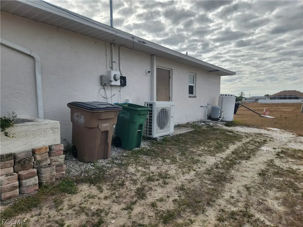 1402 NE 18th Street Cape Coral FL 33909
