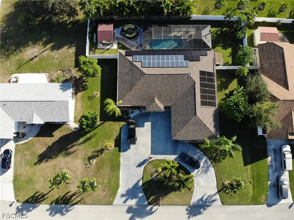 320 SE 28th Terrace Cape Coral FL 33904