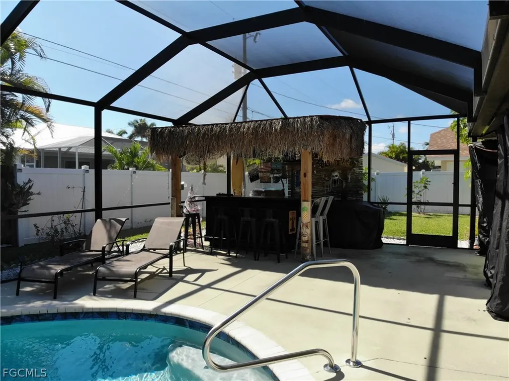 320 SE 28th Terrace Cape Coral FL 33904
