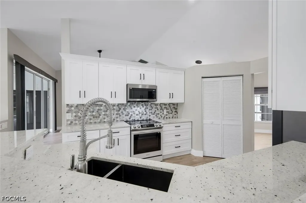 13651 Willow Bridge Drive North Fort Myers FL 33903