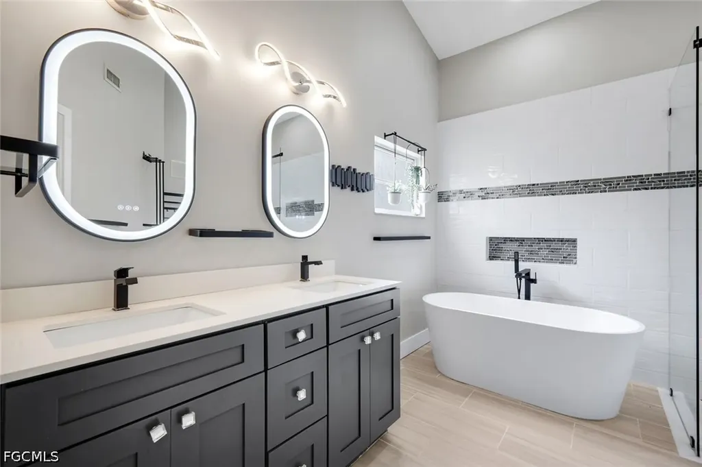 13651 Willow Bridge Drive North Fort Myers FL 33903