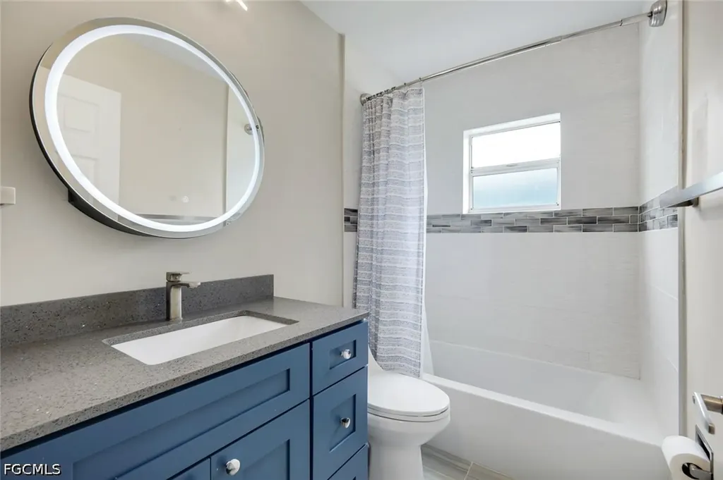 13651 Willow Bridge Drive North Fort Myers FL 33903