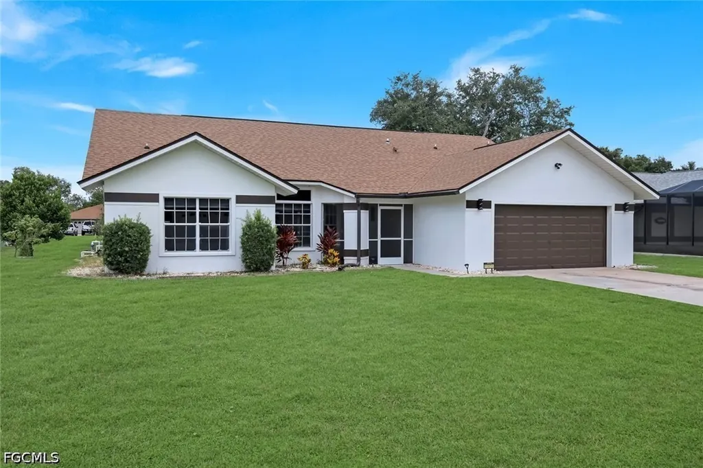 13651 Willow Bridge Drive North Fort Myers FL 33903