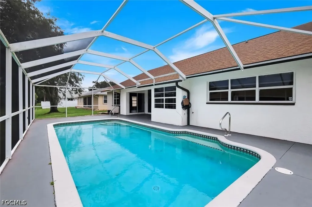 13651 Willow Bridge Drive North Fort Myers FL 33903