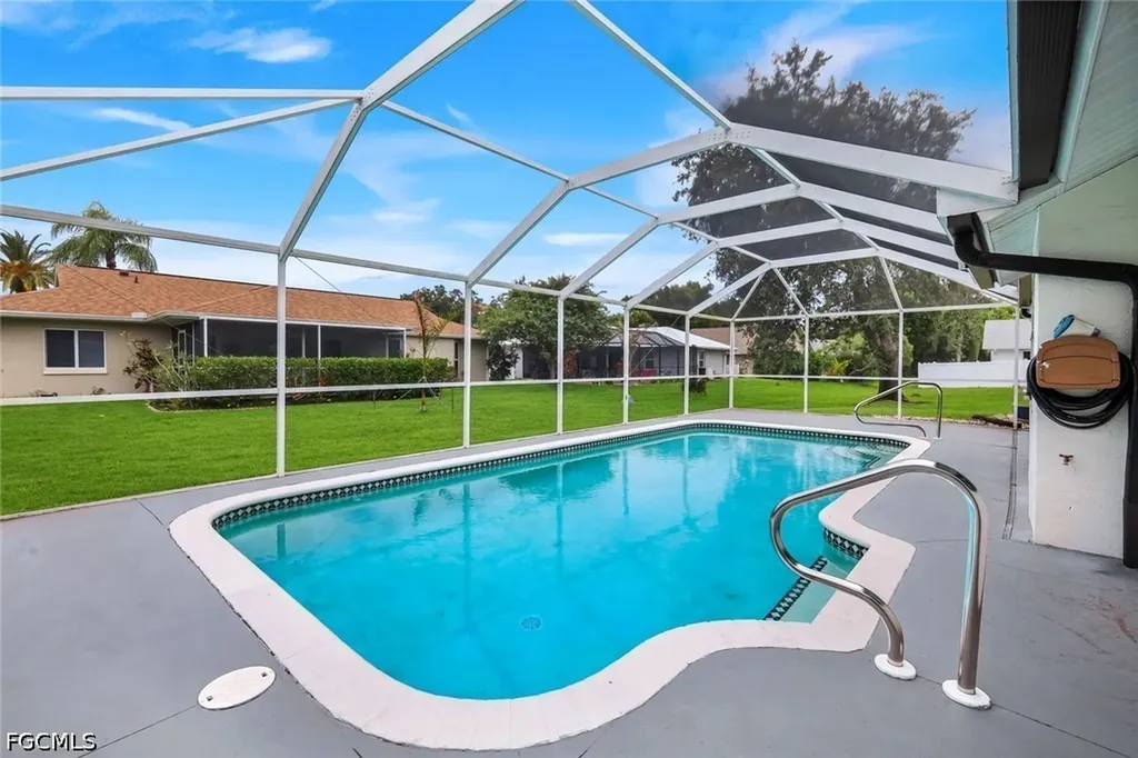 13651 Willow Bridge Drive North Fort Myers FL 33903