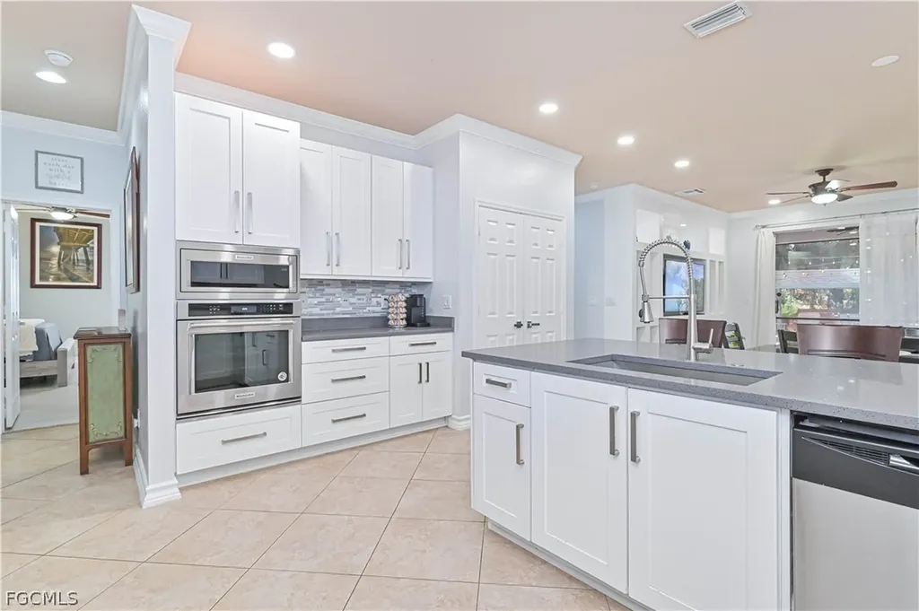 9006 Gladiolus Preserve Circle Fort Myers FL 33908