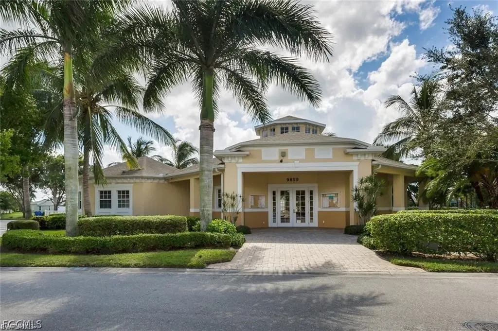 9006 Gladiolus Preserve Circle Fort Myers FL 33908