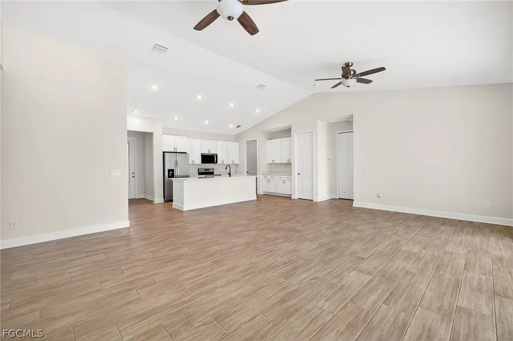 1140 SE 33rd Street Cape Coral FL 33904