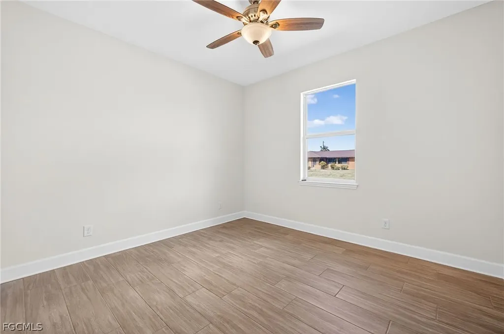 1140 SE 33rd Street Cape Coral FL 33904