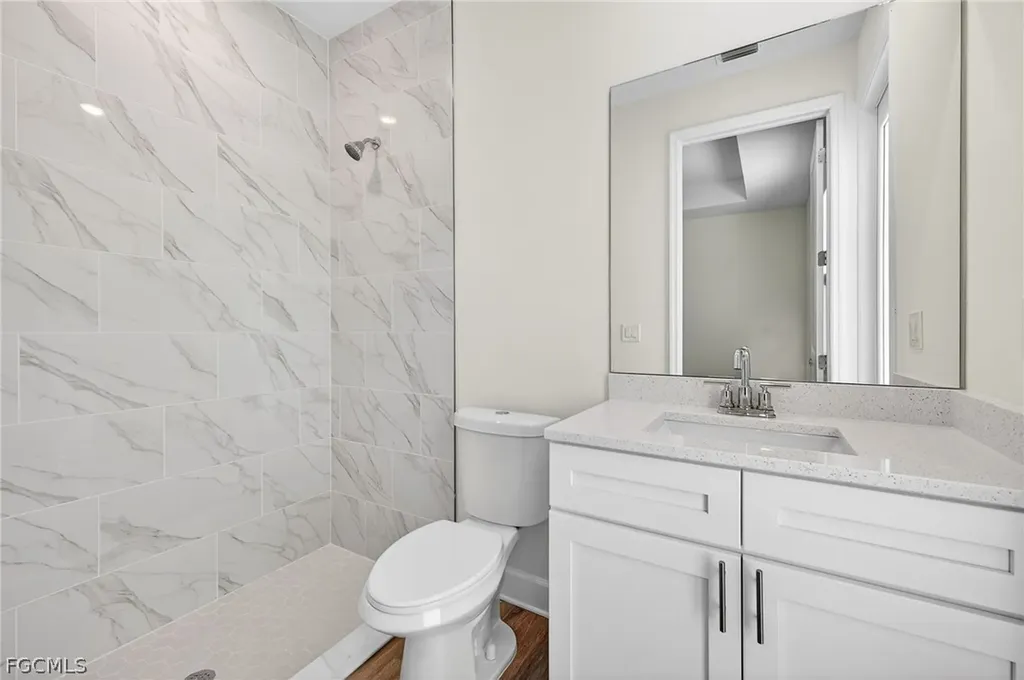 1140 SE 33rd Street Cape Coral FL 33904