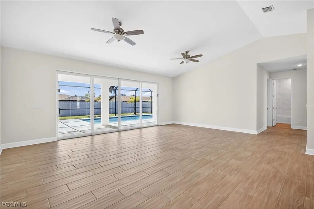 1140 SE 33rd Street Cape Coral FL 33904