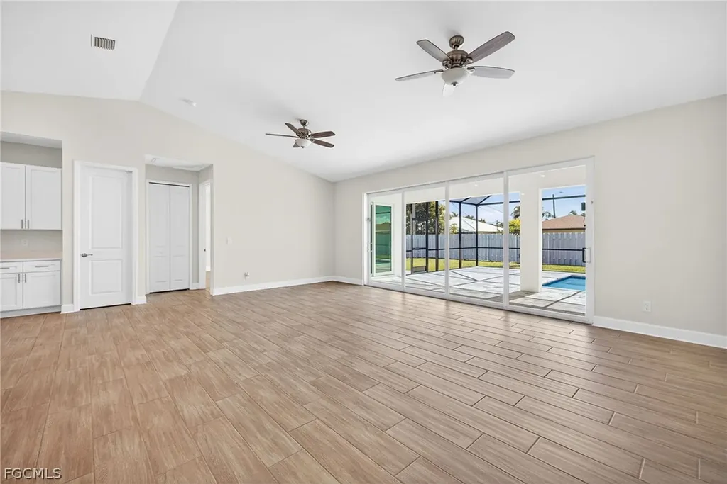 1140 SE 33rd Street Cape Coral FL 33904