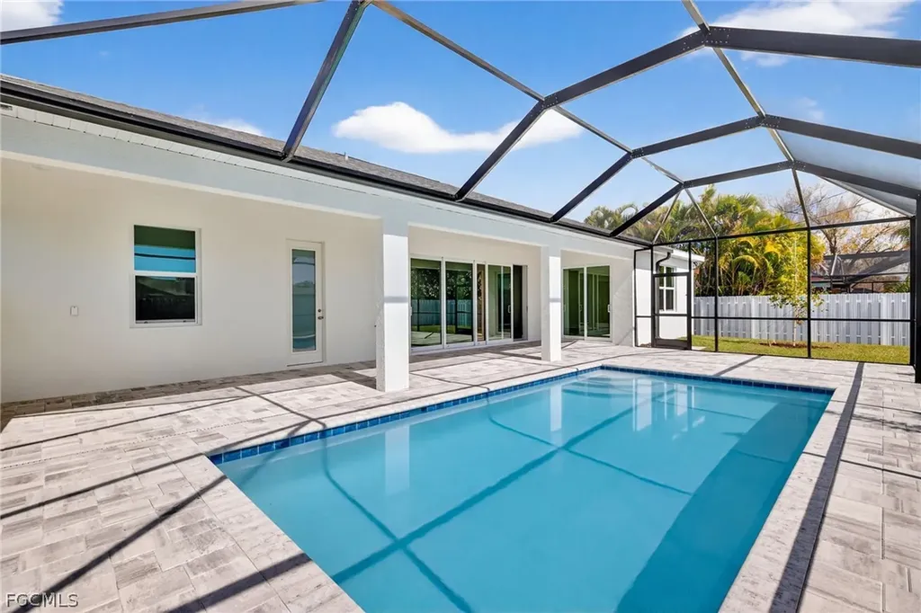 1140 SE 33rd Street Cape Coral FL 33904