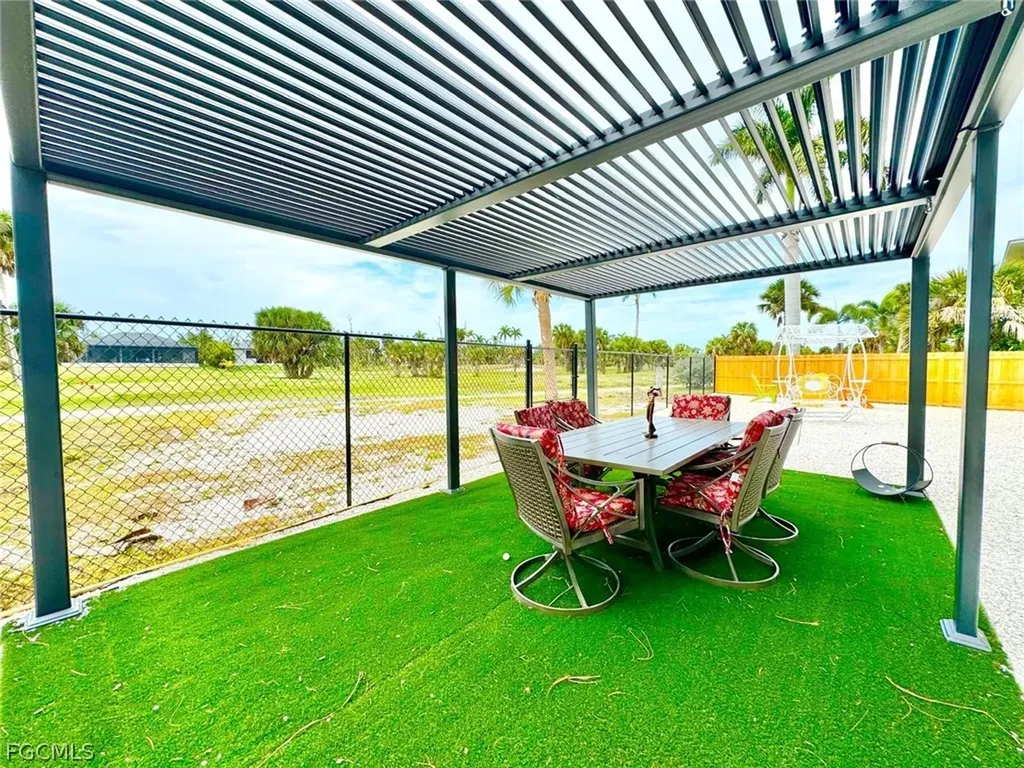 14271 Sandarac Drive Bokeelia FL 33922