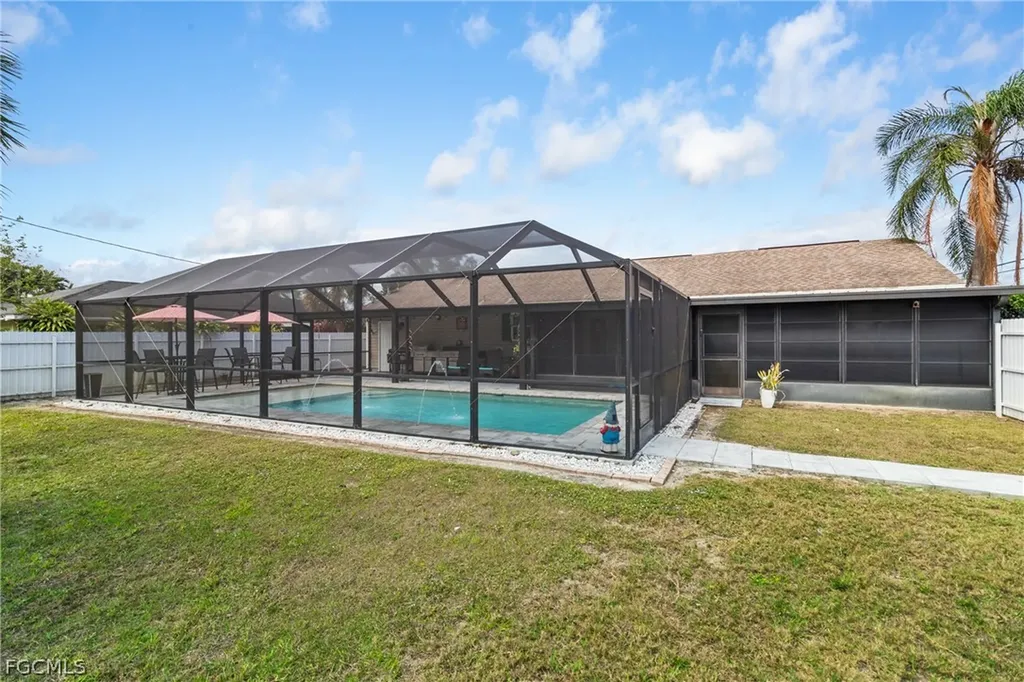 32 Lincoln Avenue Lehigh Acres FL 33936