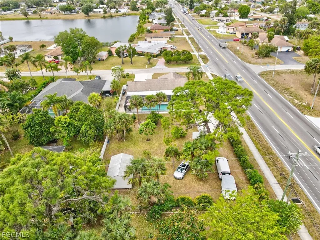 32 Lincoln Avenue Lehigh Acres FL 33936