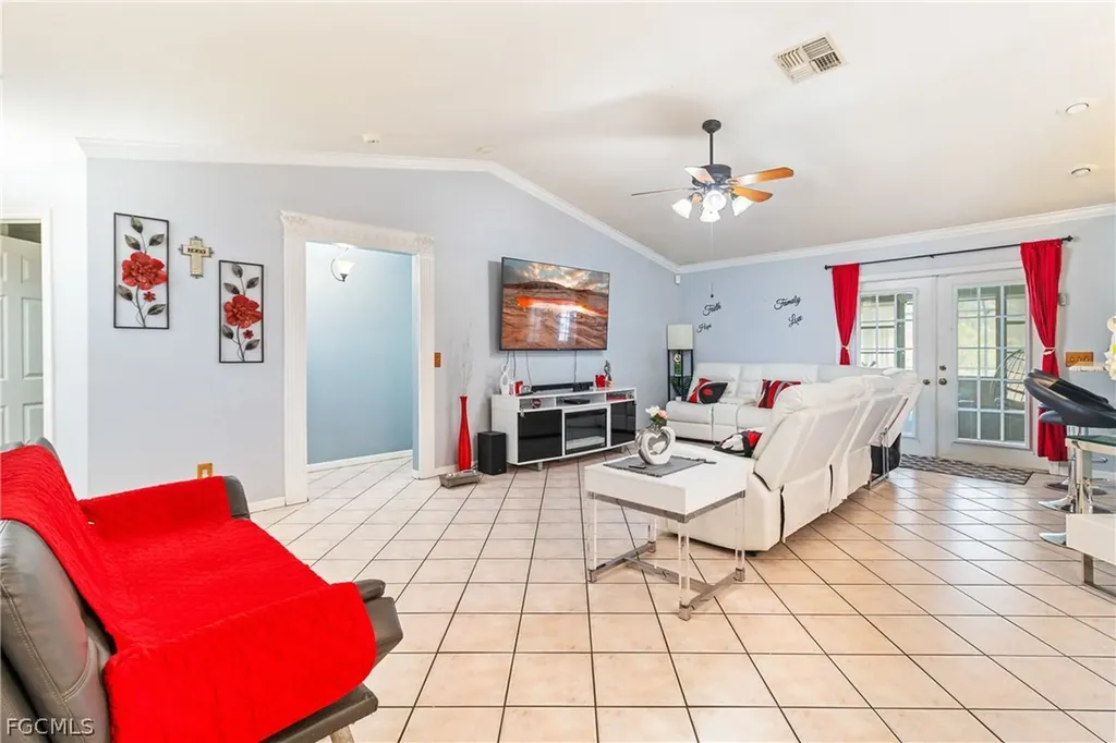 32 Lincoln Avenue Lehigh Acres FL 33936
