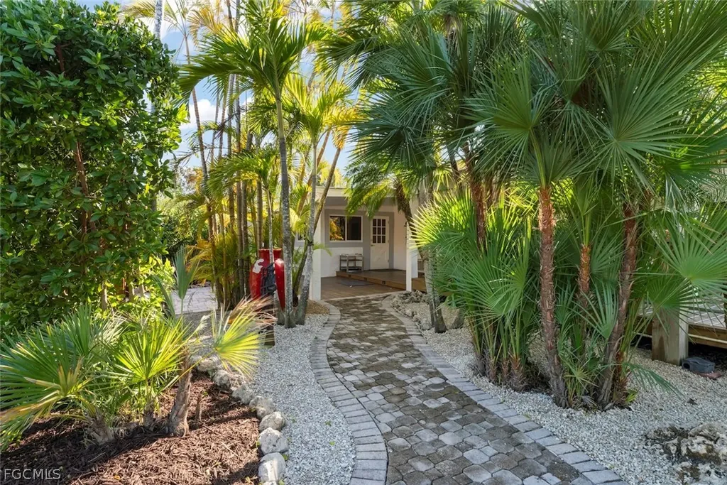 Sanibel FL 33957