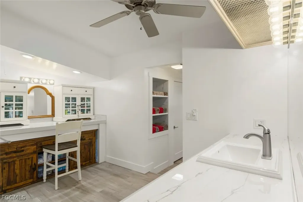 Sanibel FL 33957