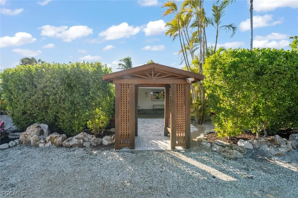 Sanibel FL 33957