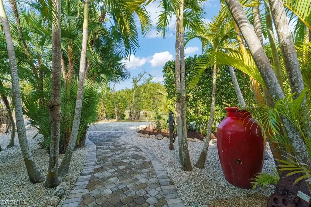 Sanibel FL 33957