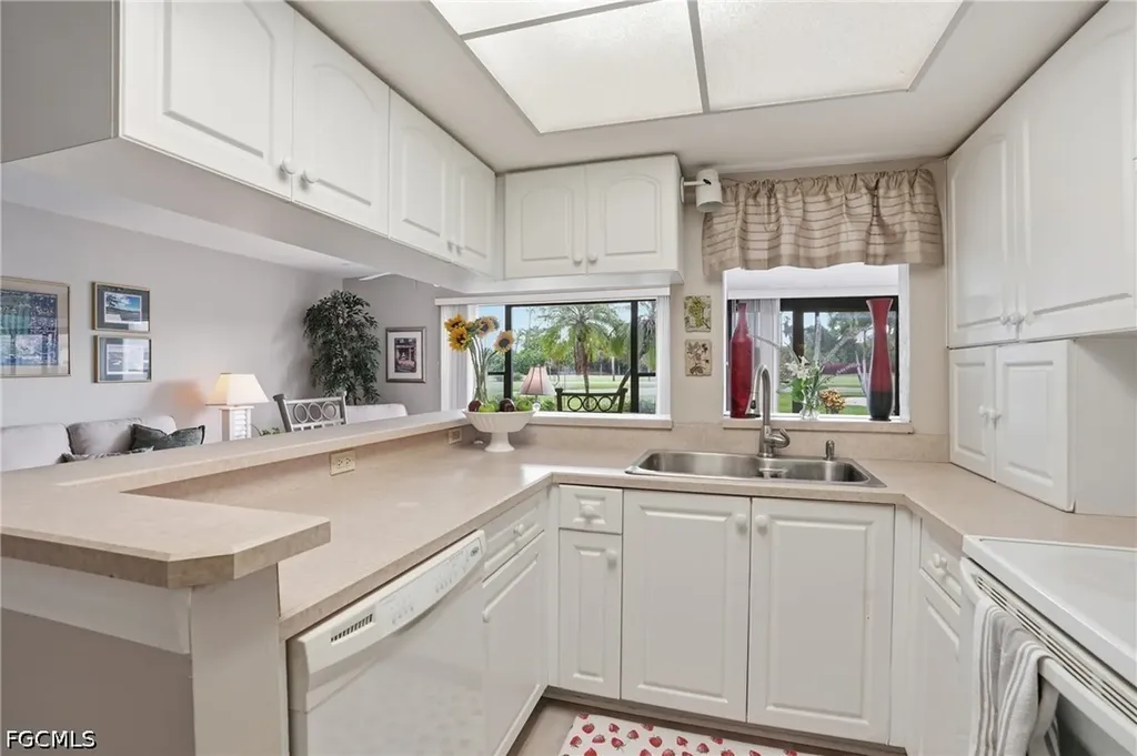 5905 Trailwinds Drive Fort Myers FL 33907