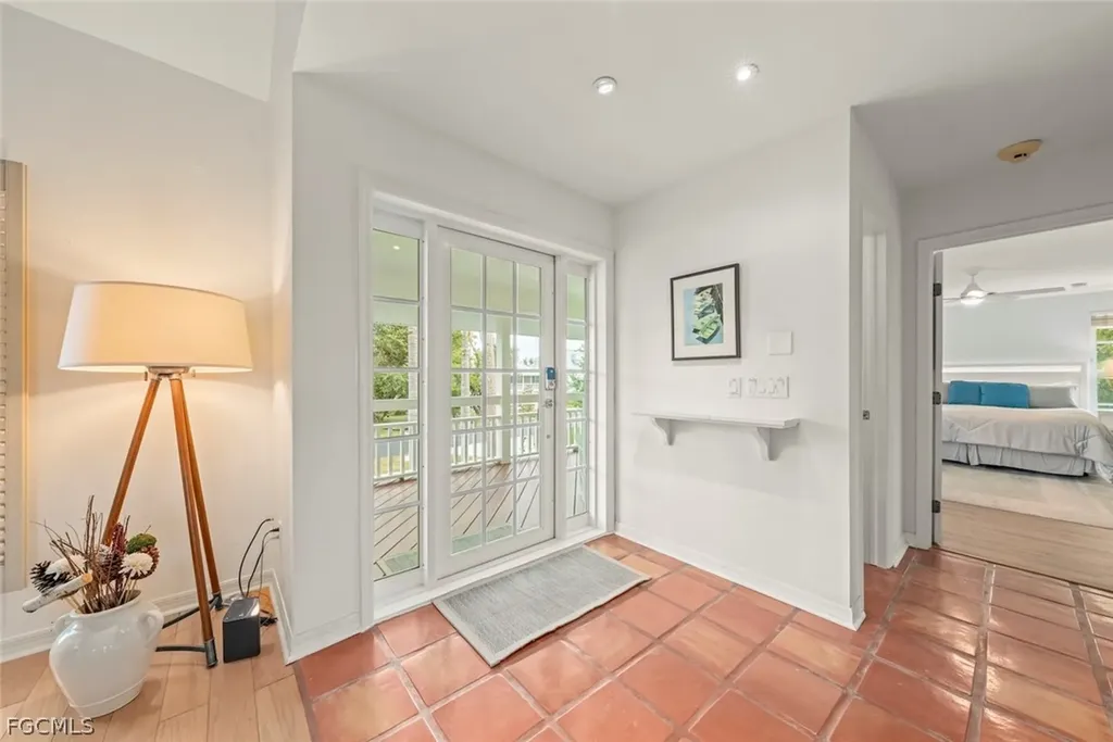 253 Daniel Drive Sanibel FL 33957