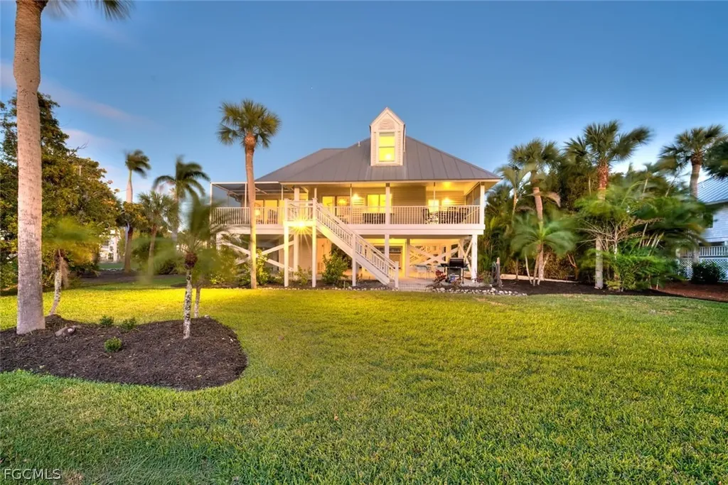253 Daniel Drive Sanibel FL 33957