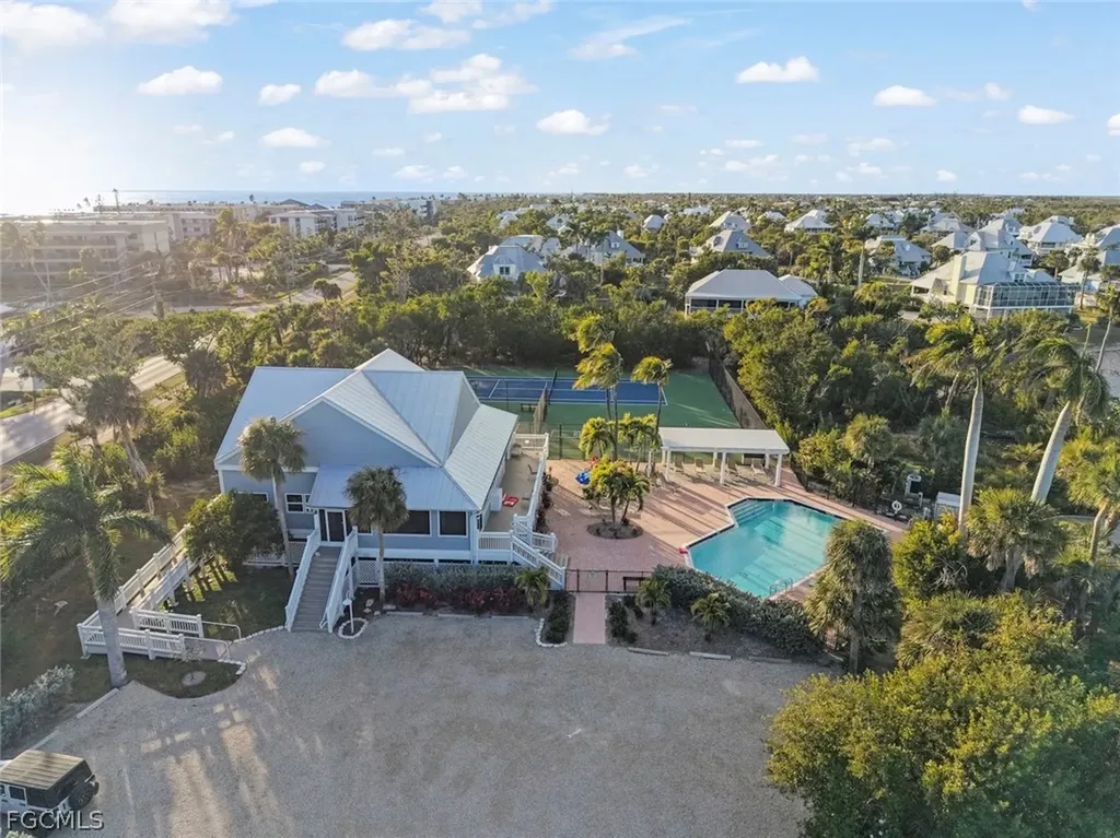 253 Daniel Drive Sanibel FL 33957