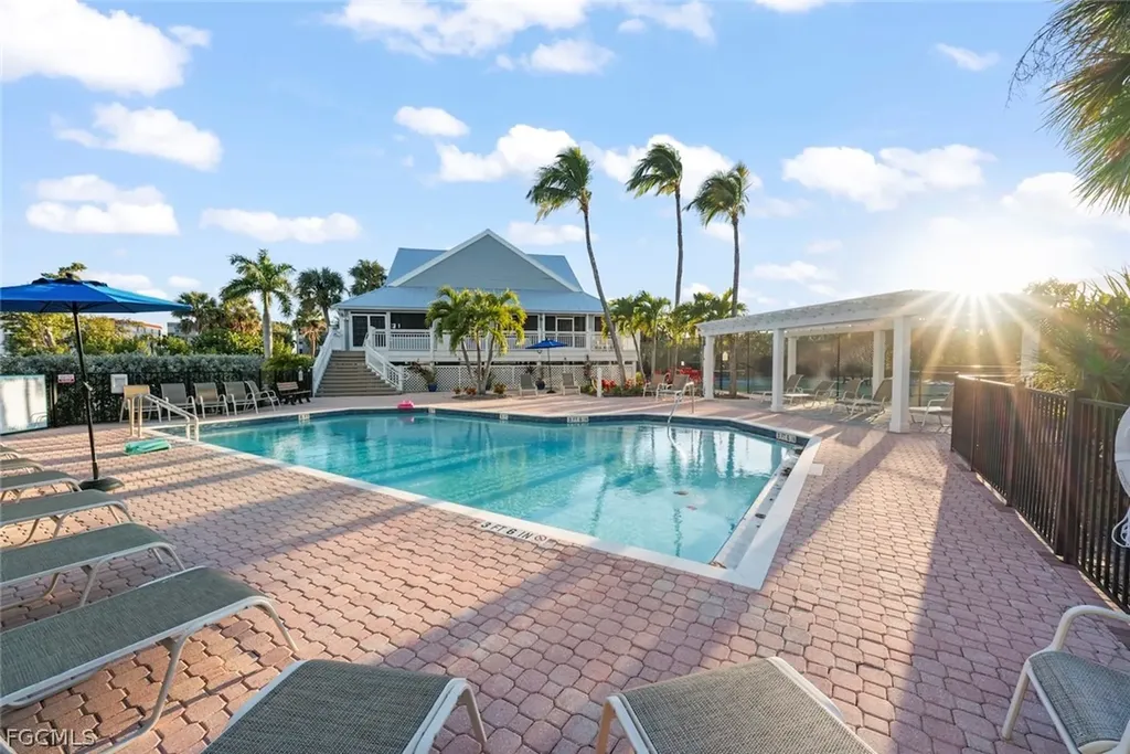 253 Daniel Drive Sanibel FL 33957