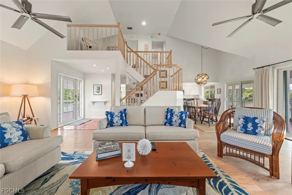 253 Daniel Drive Sanibel FL 33957