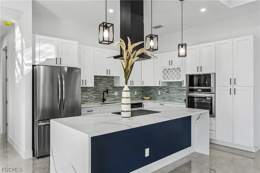 3318 NE 13th Place Cape Coral FL 33909