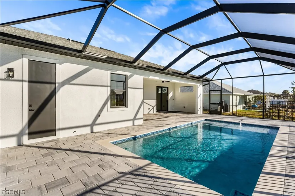 3318 NE 13th Place Cape Coral FL 33909
