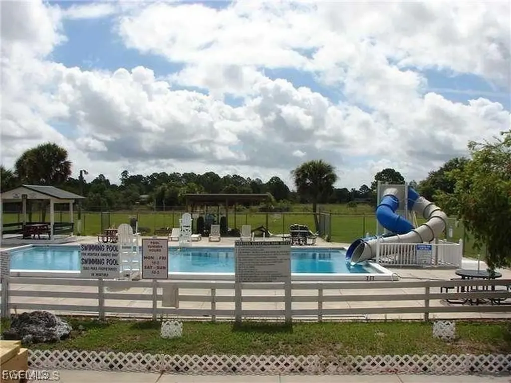 335 S Utopia Street Clewiston FL 33440