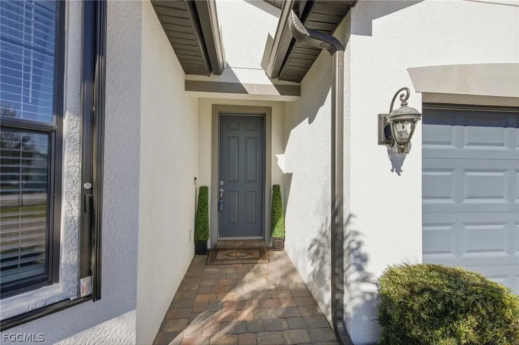 16091 Mistflower Drive Alva FL 33920