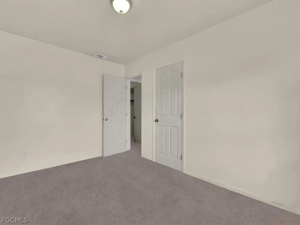 2124 E Gardenia Circle North Fort Myers FL 33917
