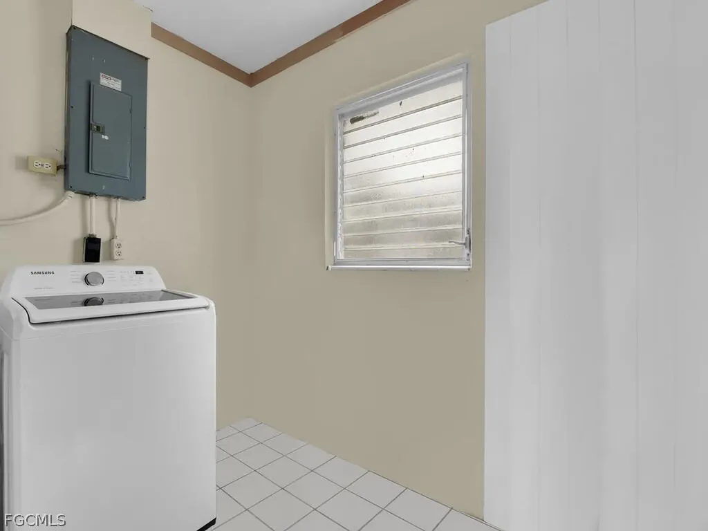 2124 E Gardenia Circle North Fort Myers FL 33917