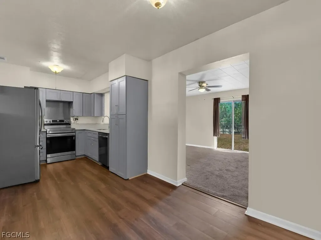 2124 E Gardenia Circle North Fort Myers FL 33917