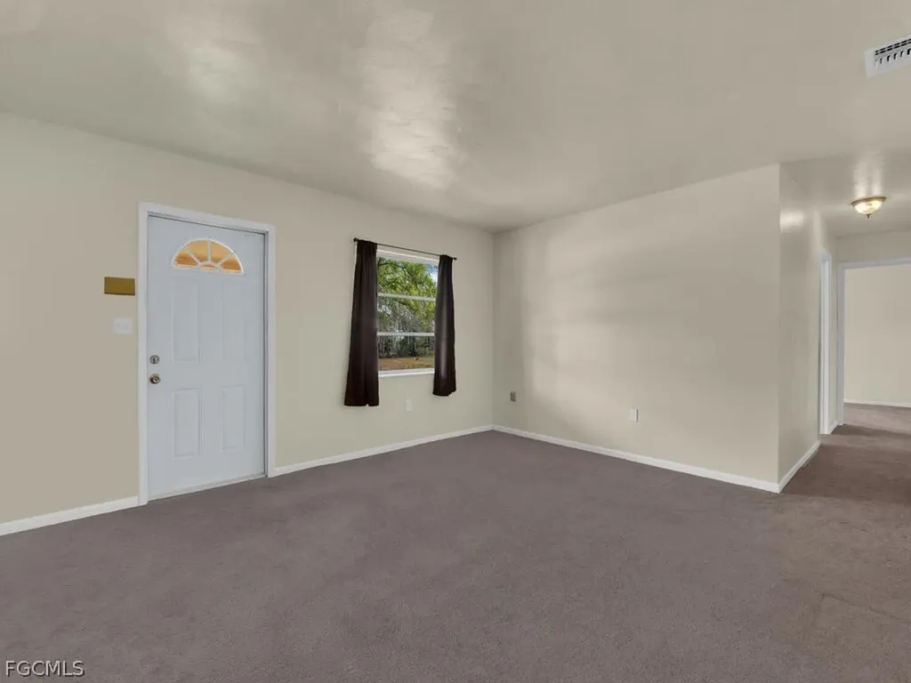 2124 E Gardenia Circle North Fort Myers FL 33917
