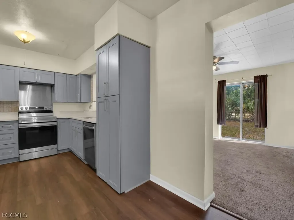 2124 E Gardenia Circle North Fort Myers FL 33917