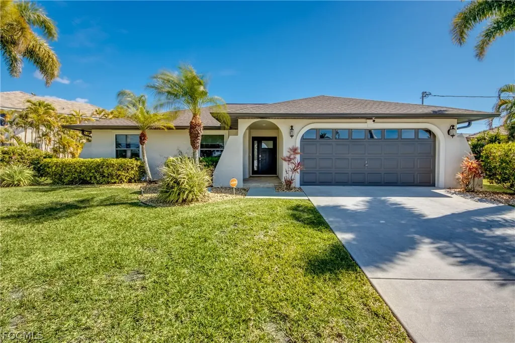 5237 SW 24th Avenue Cape Coral FL 33914