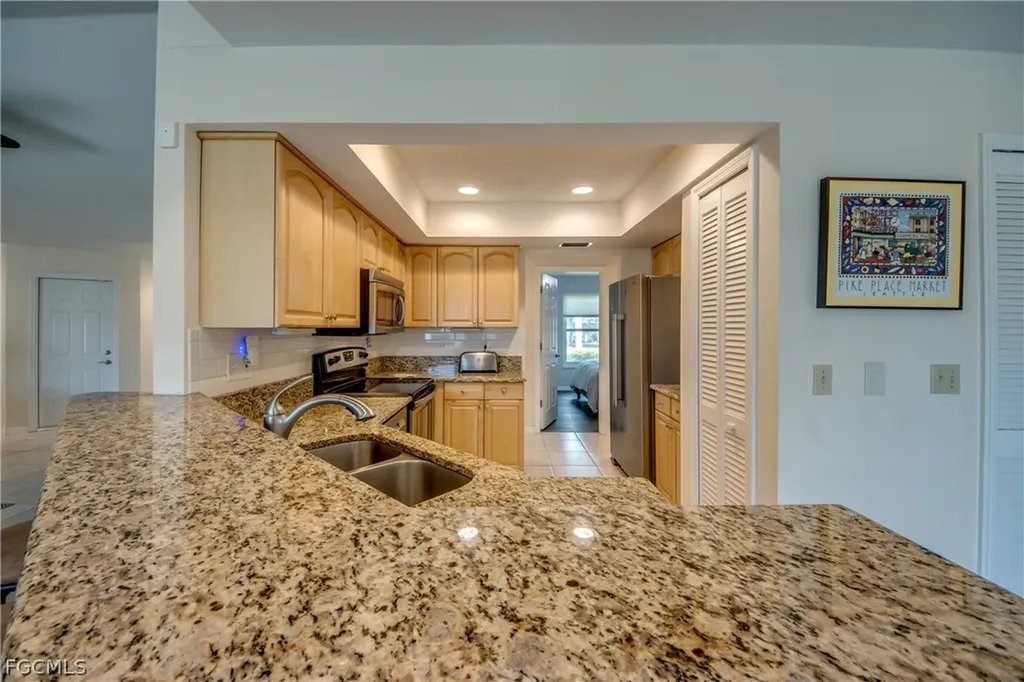 5237 SW 24th Avenue Cape Coral FL 33914