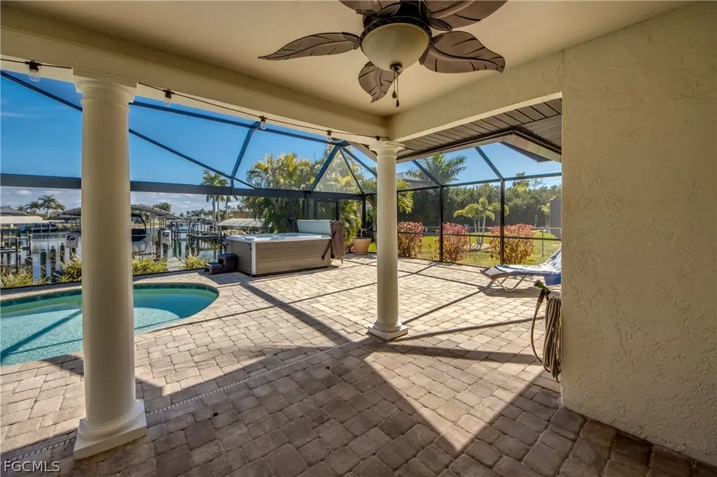 5237 SW 24th Avenue Cape Coral FL 33914