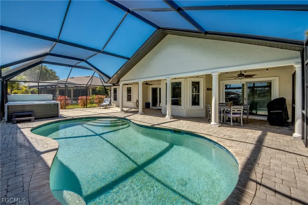 5237 SW 24th Avenue Cape Coral FL 33914
